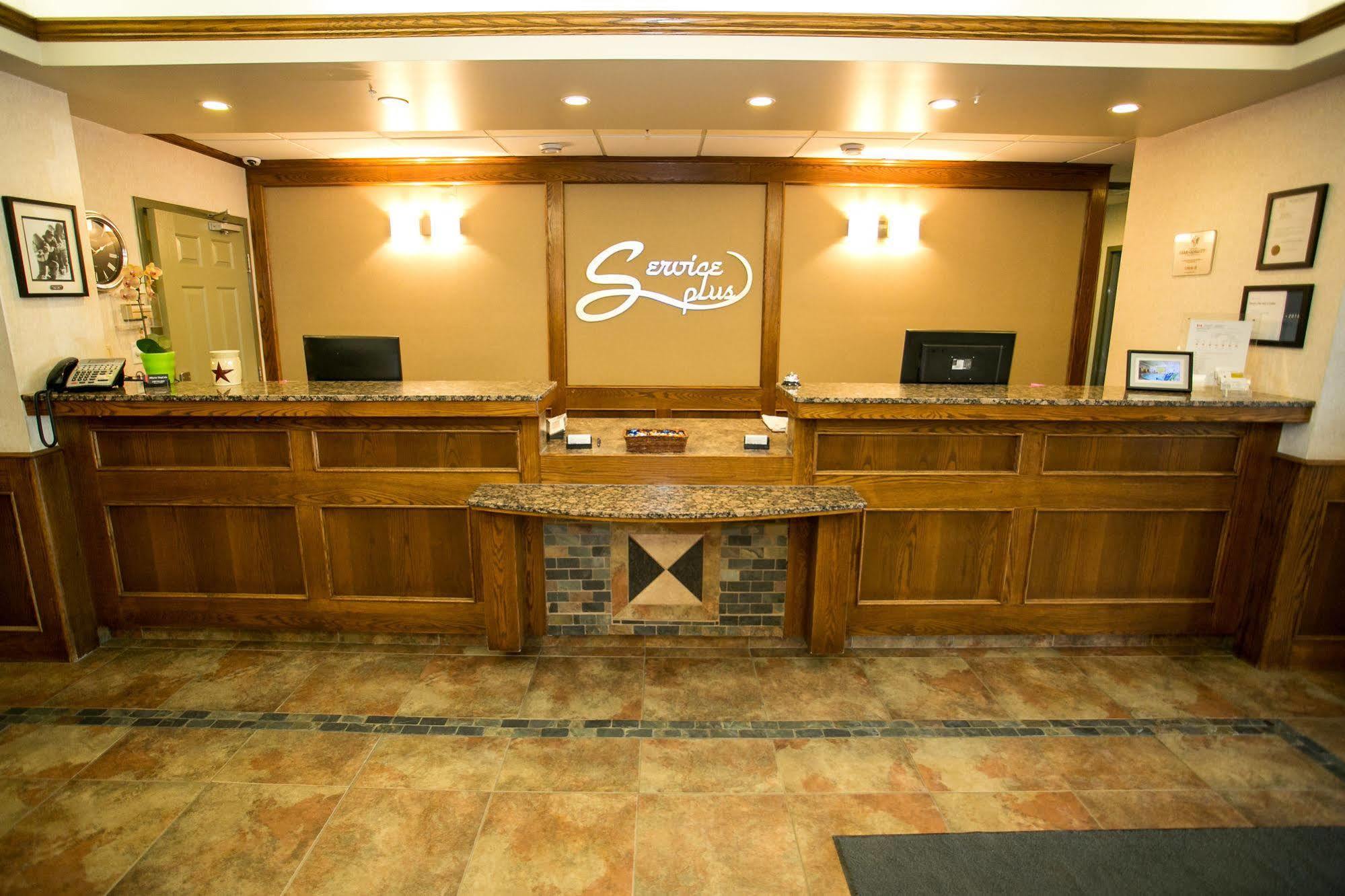 Service Plus Inns & Suites Drayton Valley Eksteriør billede